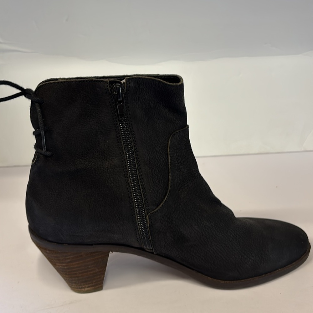 Lucky Brand Jalie Black Suede Ankle Lace Up Healed Bootie - Picture 10 of 12